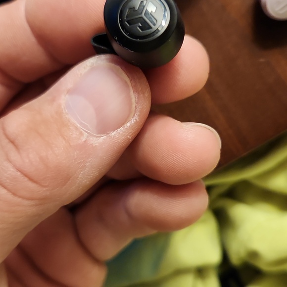 JLab Sets Of Ear Buds. 2 Sets Never Used - Picture 3 of 4